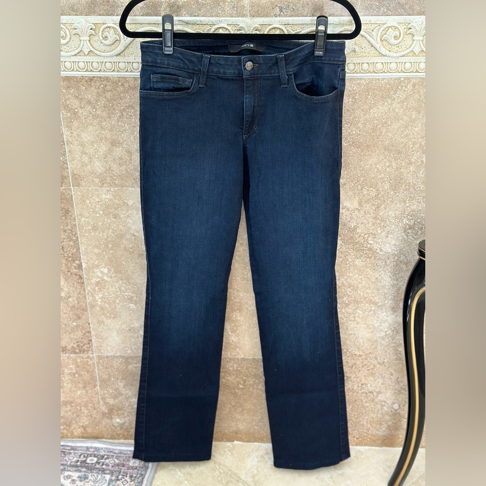 Joe’s jean ‘curvy bootcut’ dark wash  sz 30
